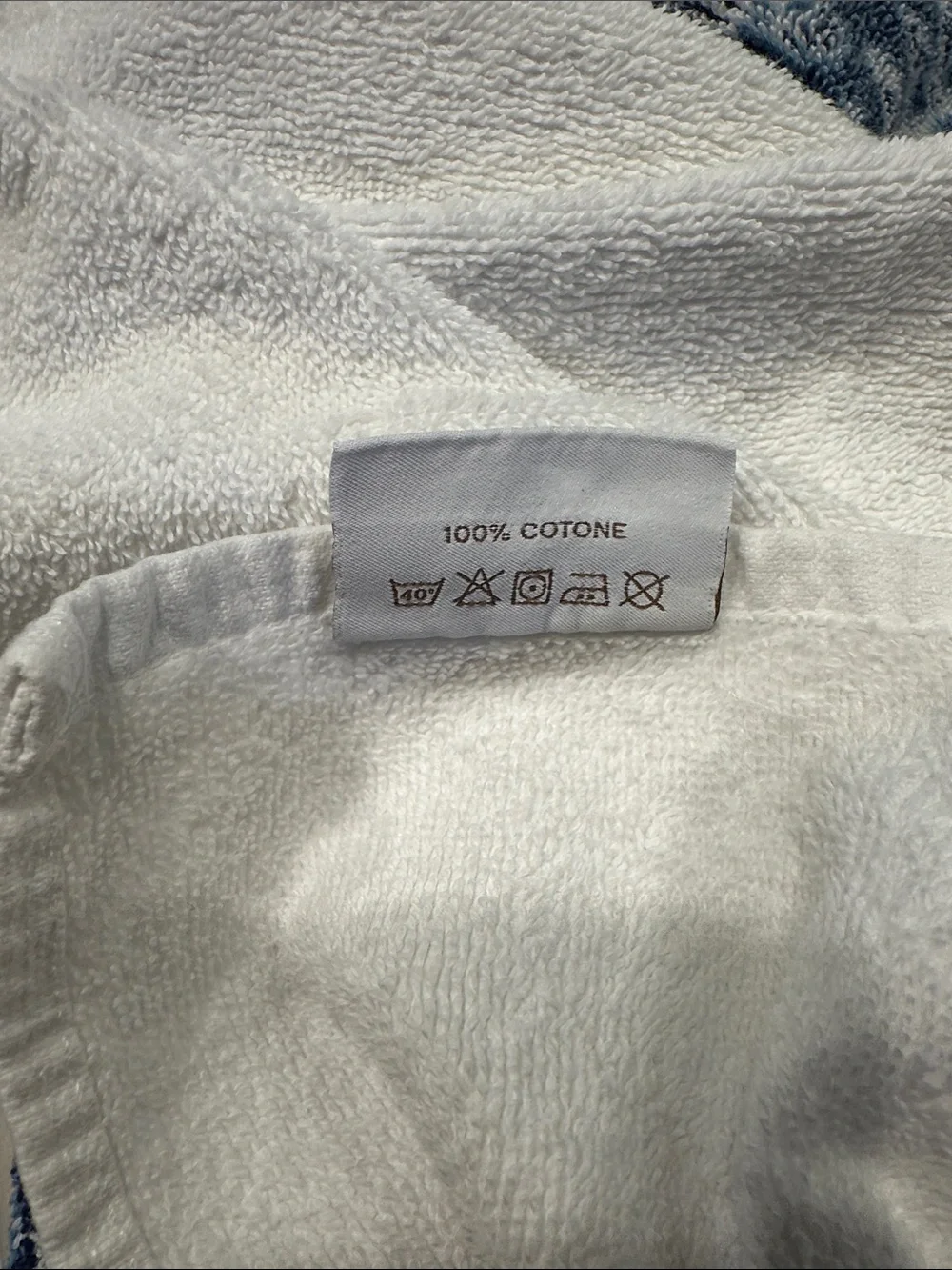 Etro vintage White Embroidered Towel with Contrast Stripe Face/ hands